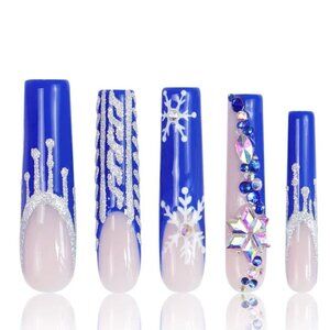 Lovful Snow Waltz Handmade French Tip Nails